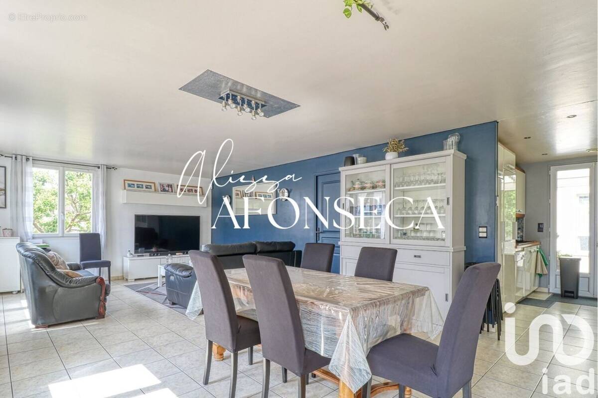 Photo 1 - Maison à TAVERNY