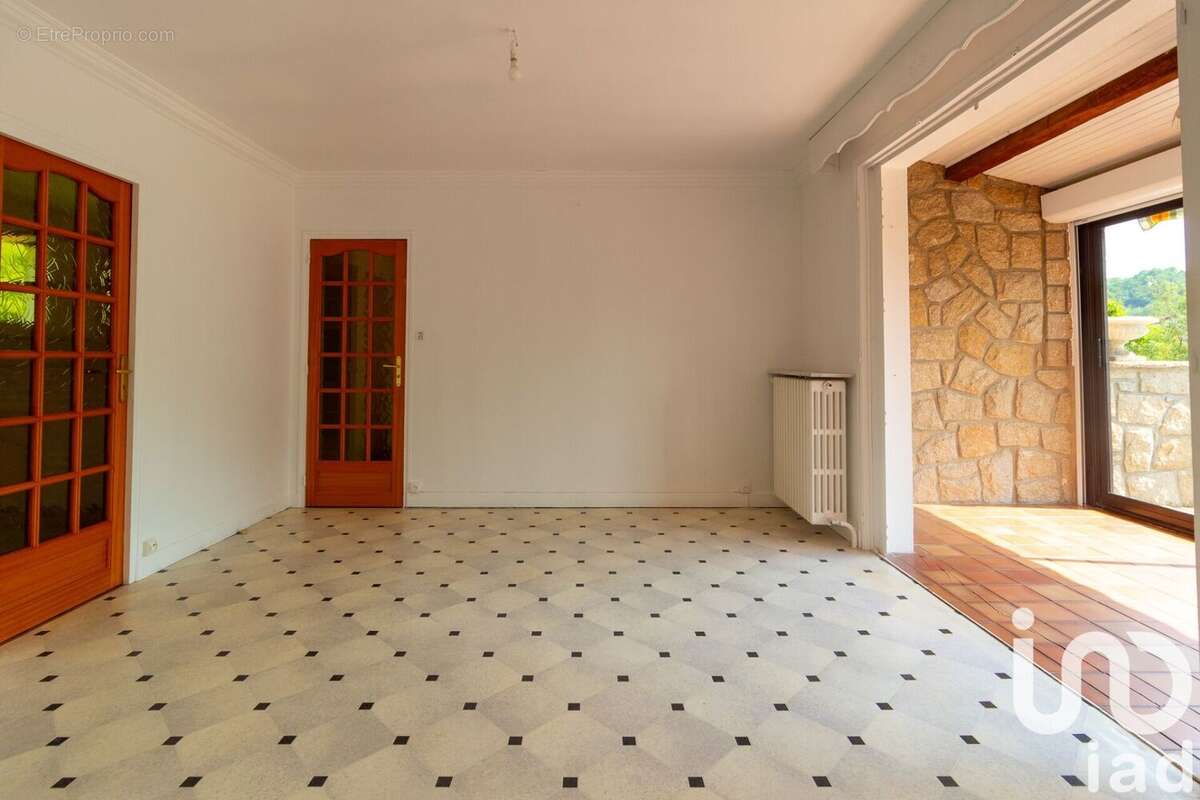 Photo 6 - Maison à SAINT-LEONARD-DE-NOBLAT