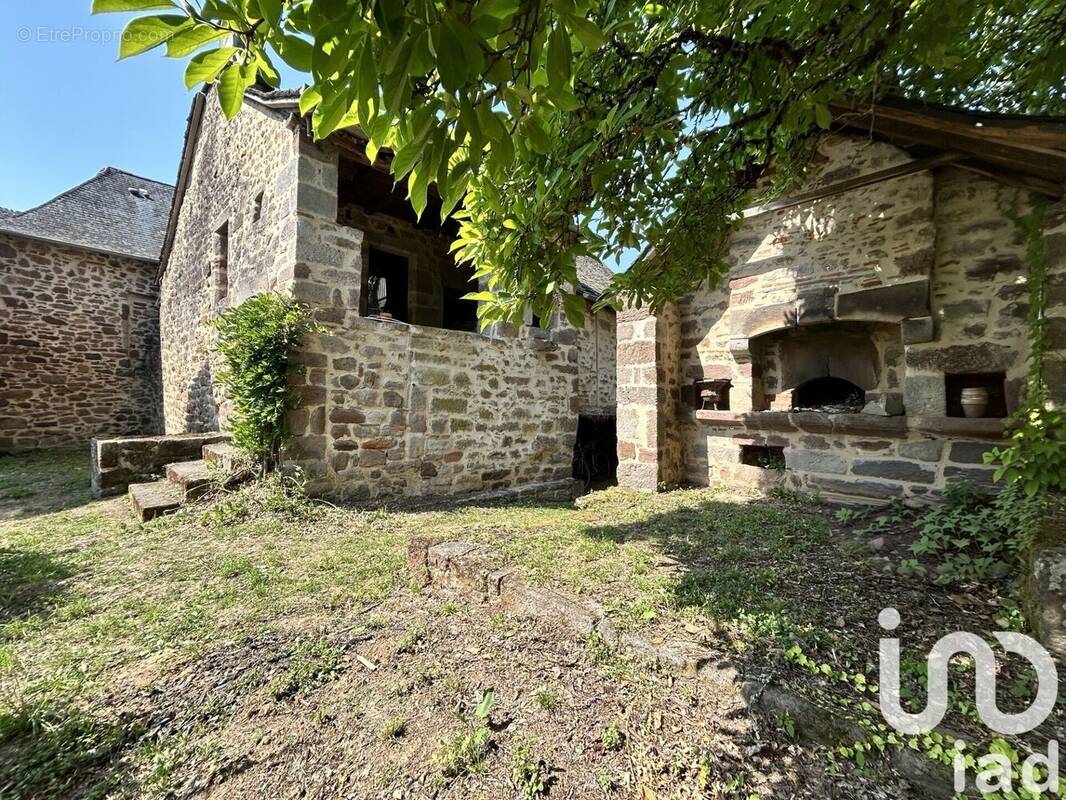 Photo 1 - Maison à SAINT-BONNET-LA-RIVIERE