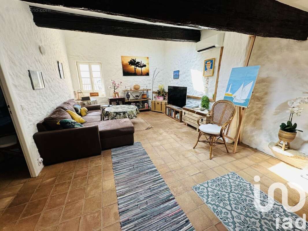 Photo 3 - Maison à ROQUEFORT-DES-CORBIERES