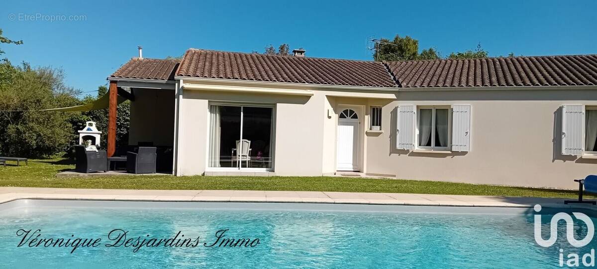 Photo 1 - Maison à SAINTES