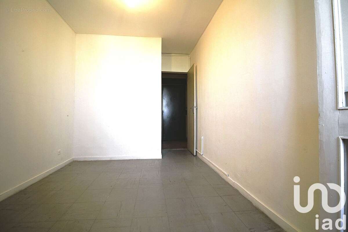 Photo 6 - Appartement à MARSEILLE-15E