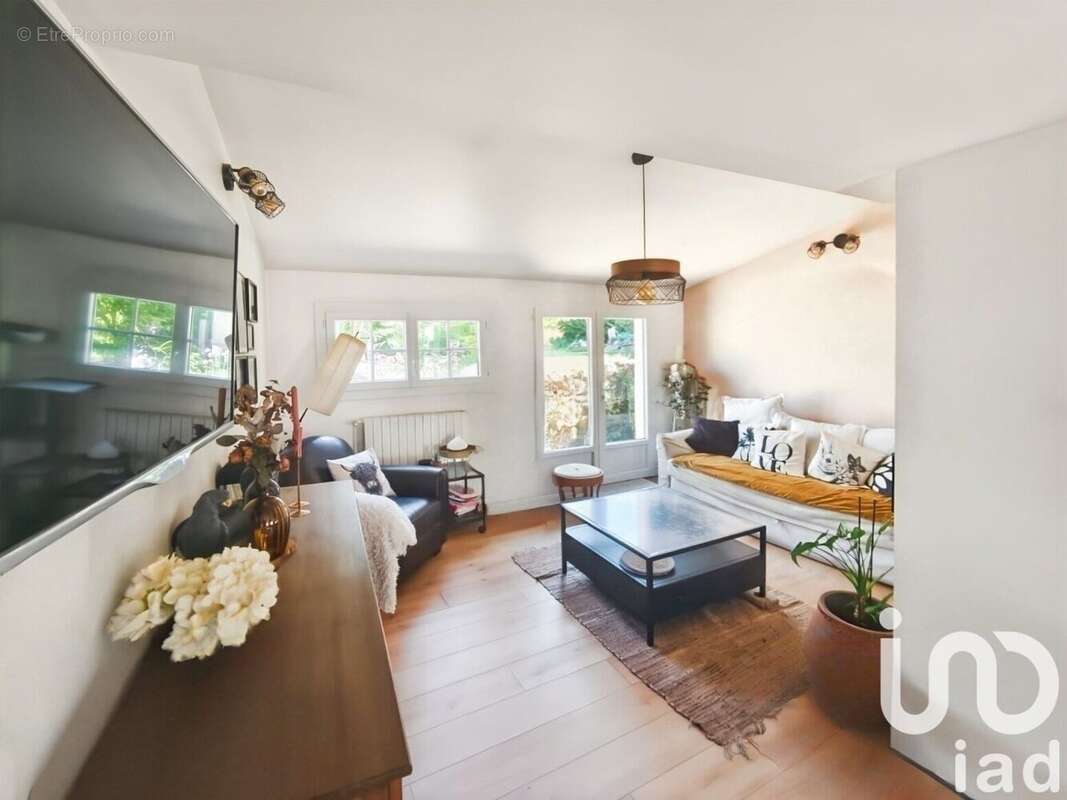 Photo 4 - Maison à BAILLEUL-SUR-THERAIN