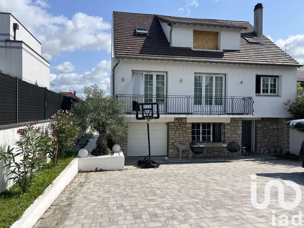 Photo 1 - Maison à SARCELLES