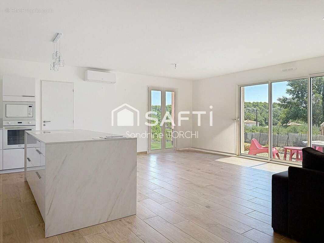 Photo 3 - Maison à SAINT-ANTONIN-DU-VAR