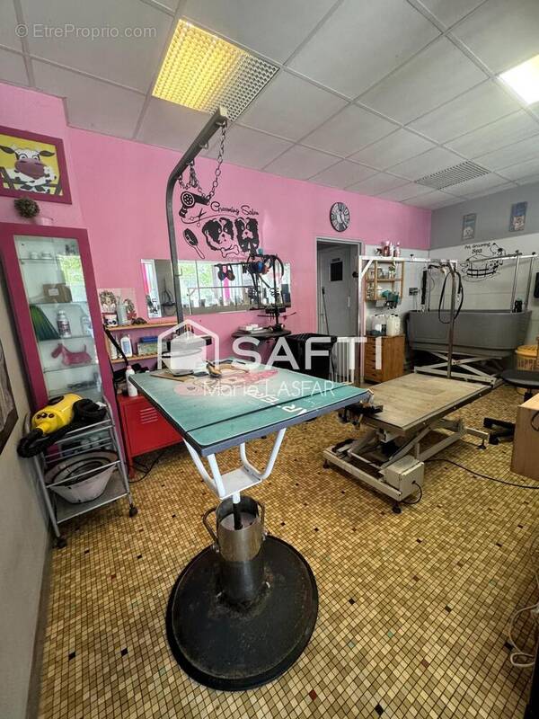 Photo 1 - Commerce à MERIGNAC