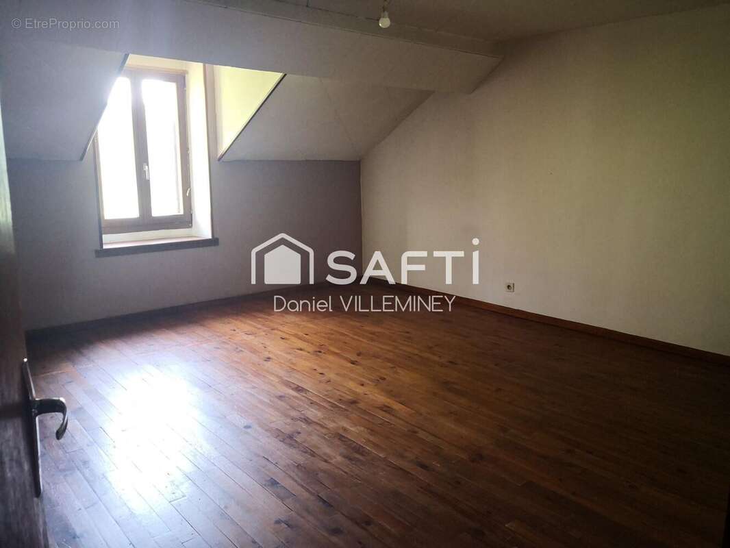 Photo 4 - Maison à AILLEVILLERS-ET-LYAUMONT