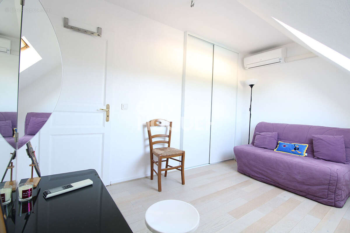 Maison à EVRY-GREGY-SUR-YERRE