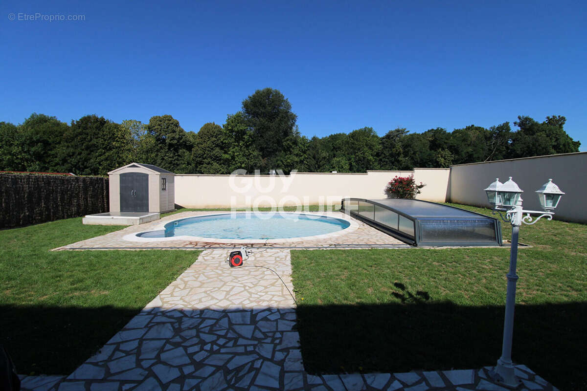 Maison à EVRY-GREGY-SUR-YERRE