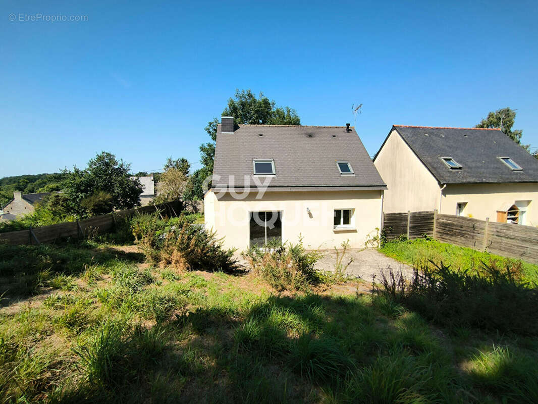 Maison à MINIAC-MORVAN