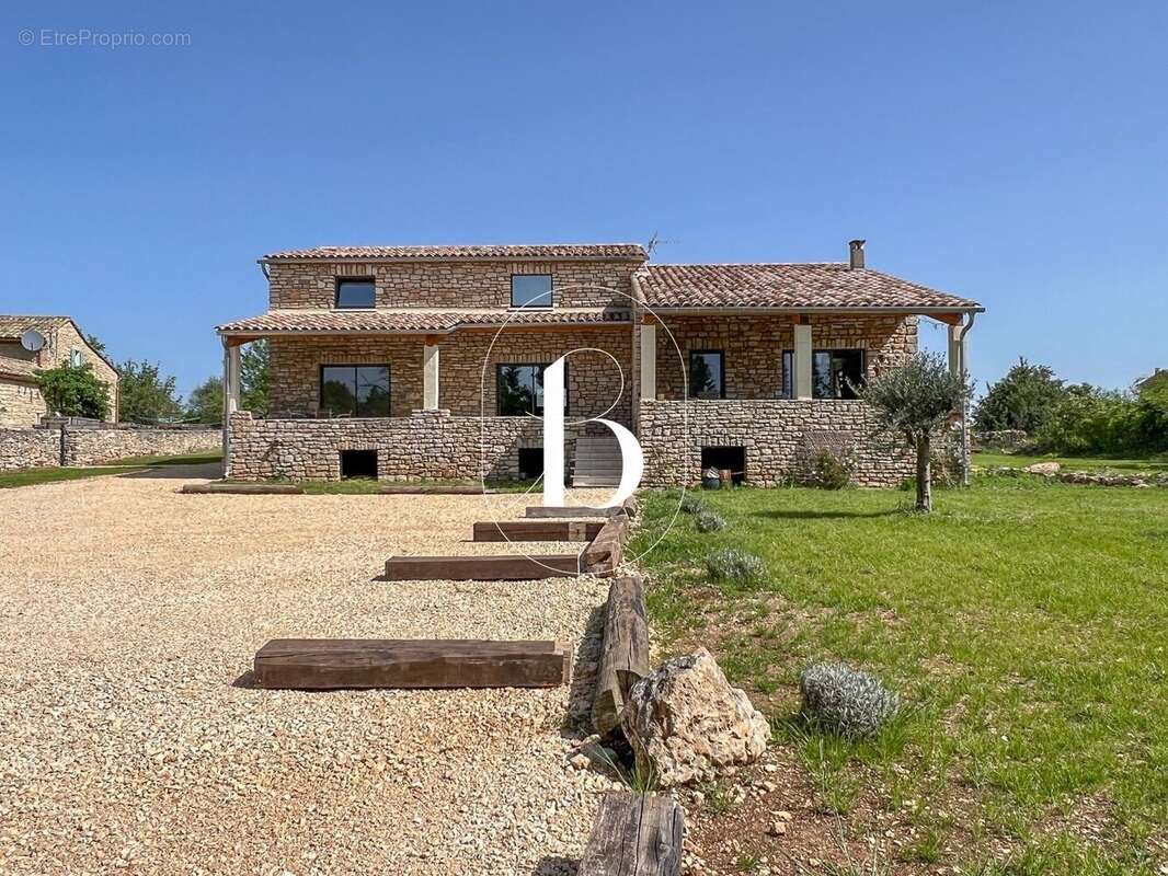 Maison à GOUDARGUES