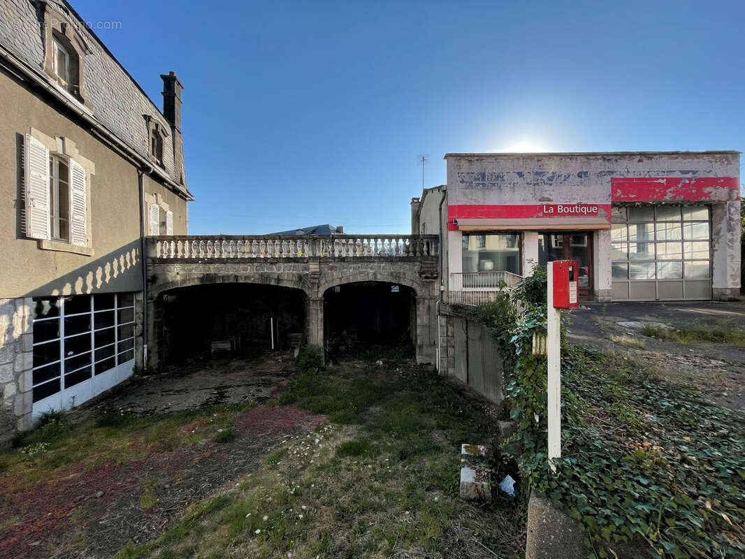 Maison à RIOM-ES-MONTAGNES