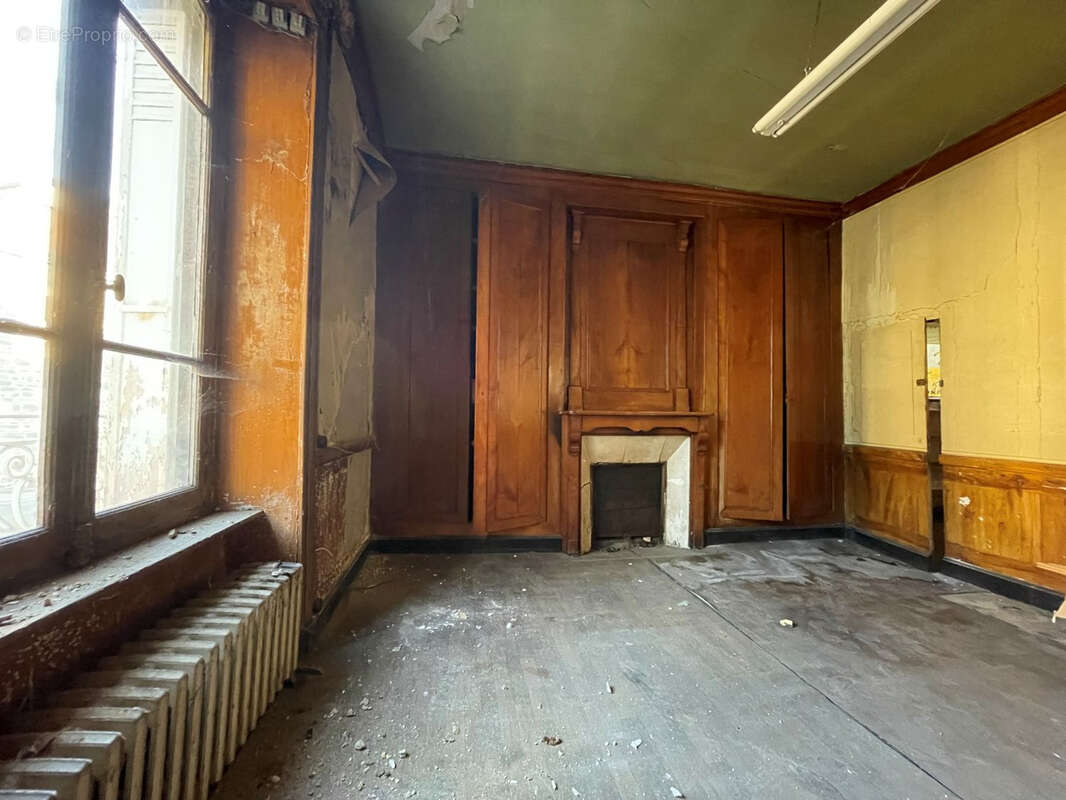 Maison à RIOM-ES-MONTAGNES