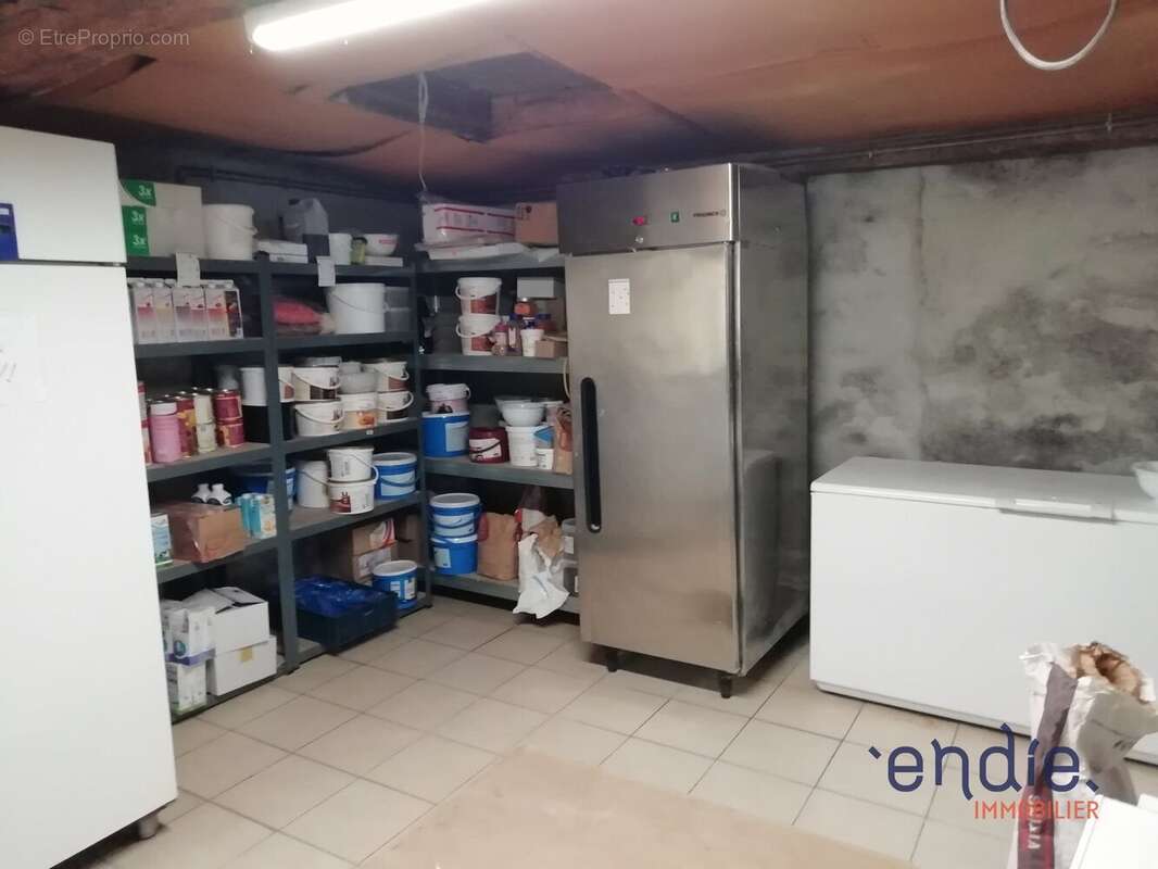 Commerce à OUROUER-LES-BOURDELINS