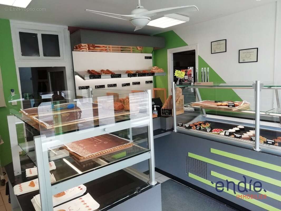 Commerce à OUROUER-LES-BOURDELINS