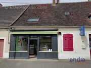 Commerce à OUROUER-LES-BOURDELINS