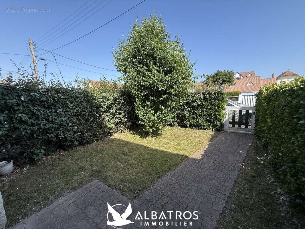 Appartement à OUISTREHAM