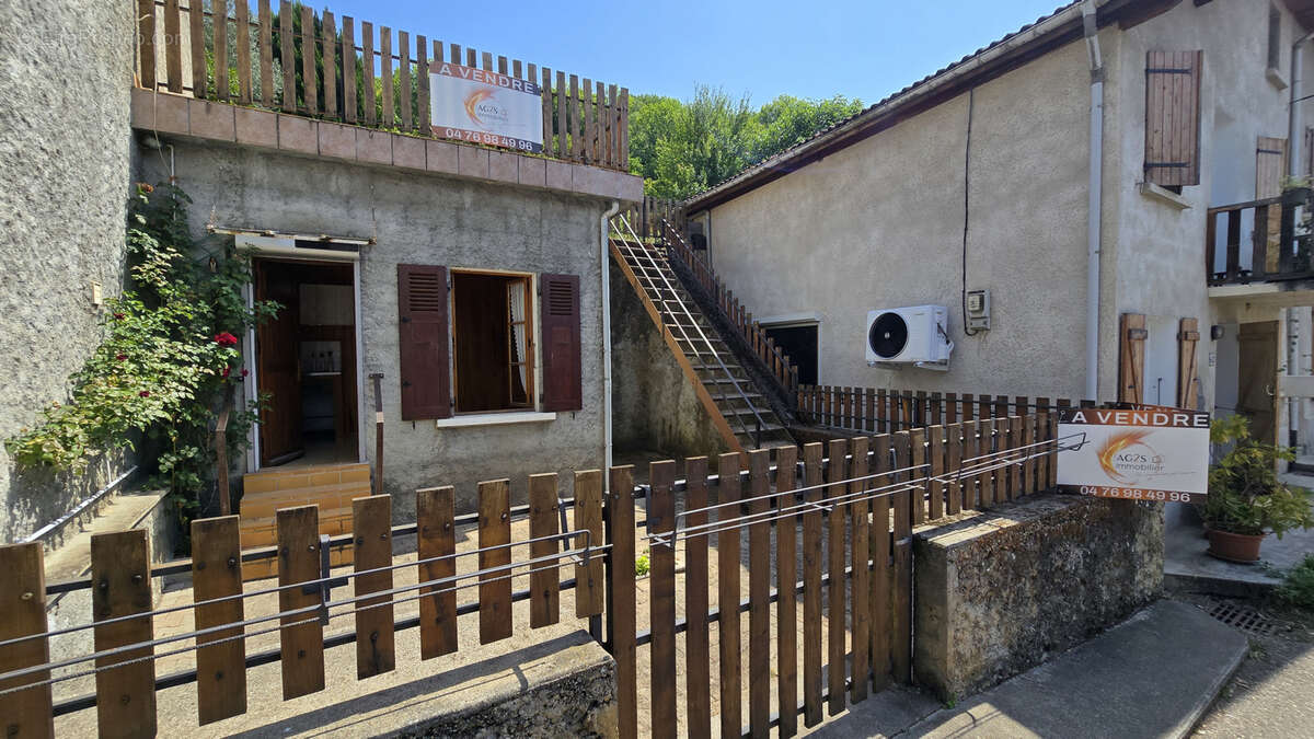 Maison à PONTCHARRA