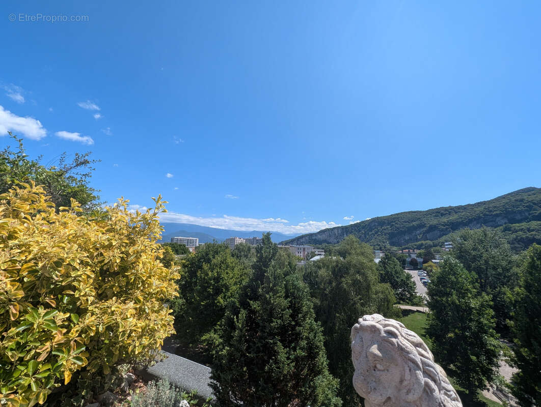 Appartement à SASSENAGE