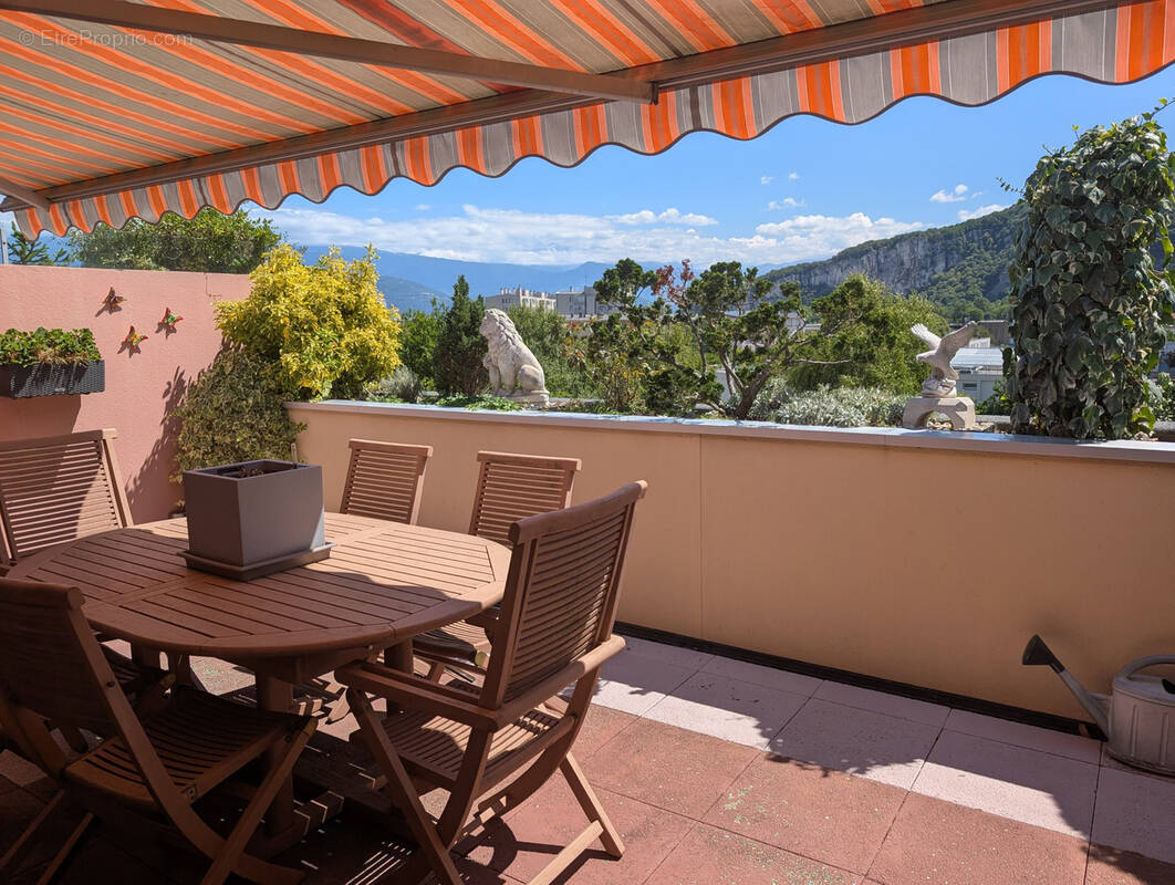 Appartement à SASSENAGE