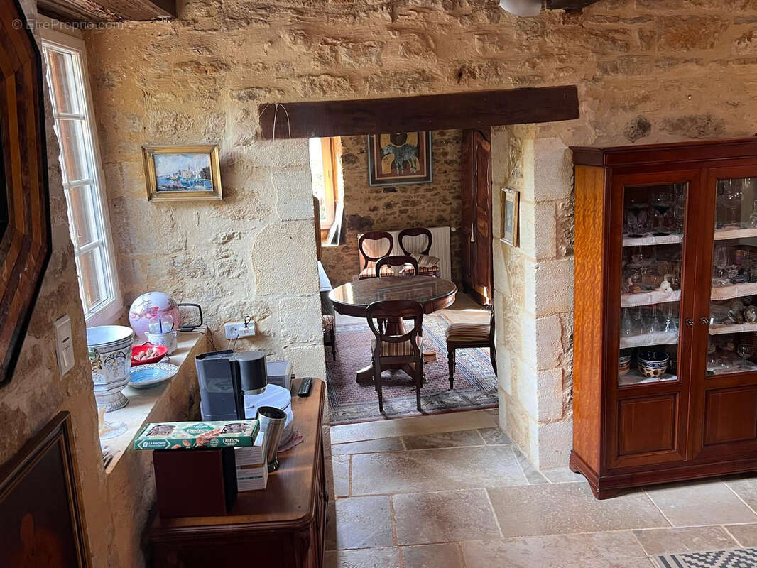 Maison à SALIGNAC-EYVIGUES