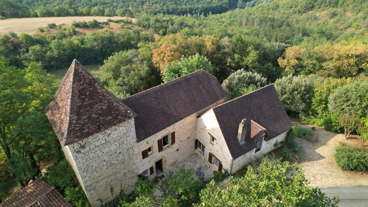 Maison à SALIGNAC-EYVIGUES