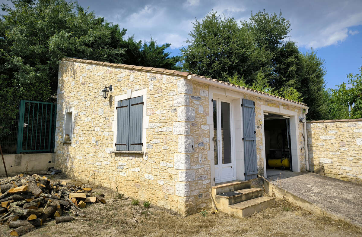 Maison à SAINT-QUENTIN-LA-POTERIE