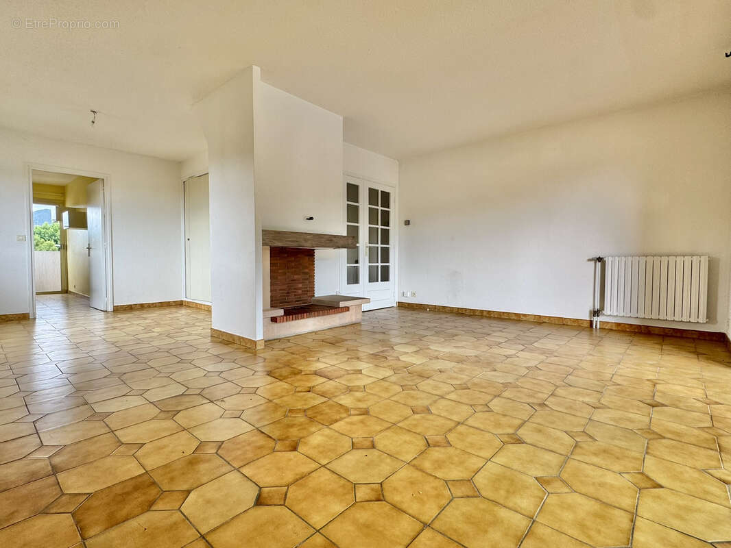 Appartement à NYONS