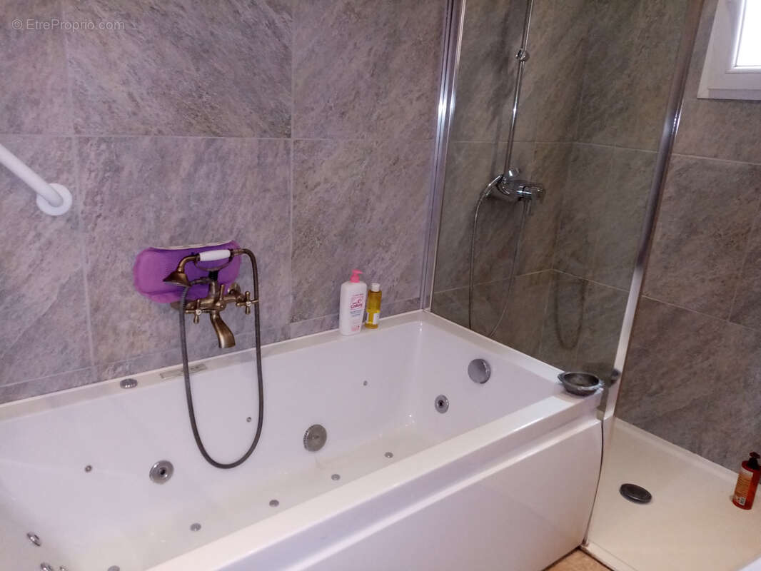 Maison à CHEMIRE-SUR-SARTHE