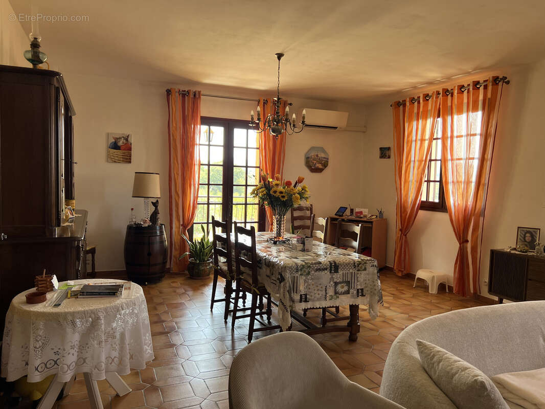 Maison à SAINT-PAULET-DE-CAISSON