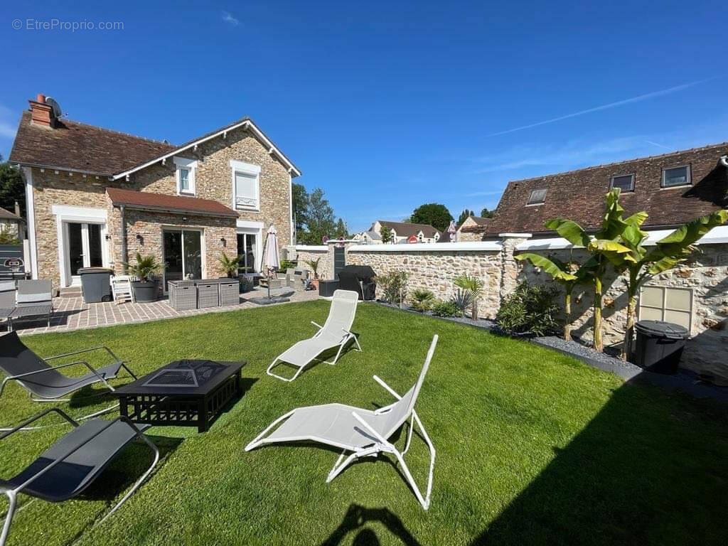 Maison à BOISSISE-LA-BERTRAND