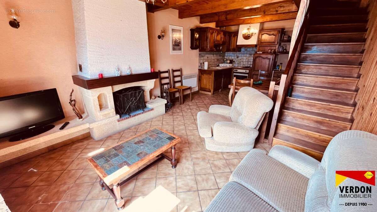 Maison à VILLARS-COLMARS