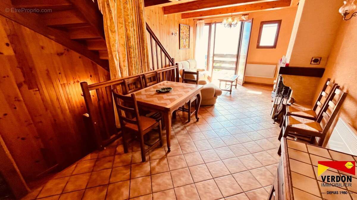 Maison à VILLARS-COLMARS