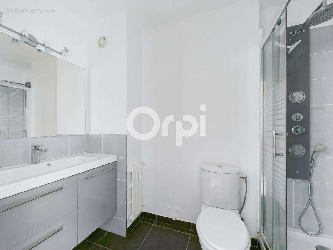 Appartement à MANDELIEU-LA-NAPOULE