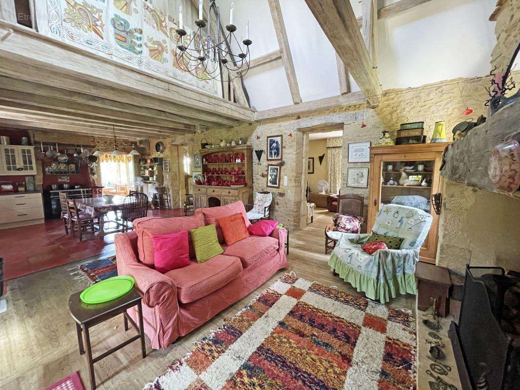 Maison à SIORAC-EN-PERIGORD