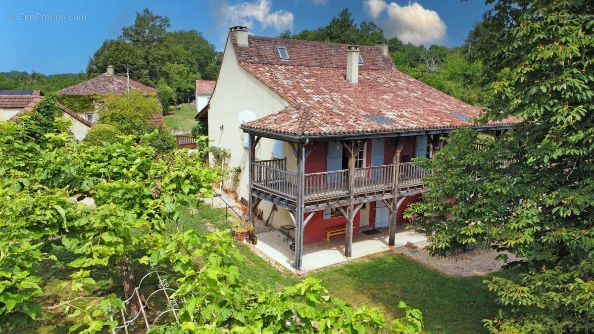 Maison à SIORAC-EN-PERIGORD