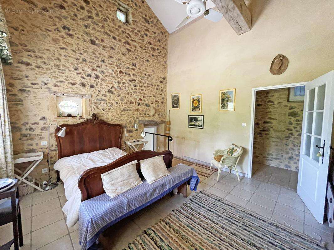 Maison à SIORAC-EN-PERIGORD