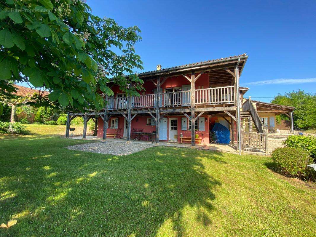 Maison à SIORAC-EN-PERIGORD