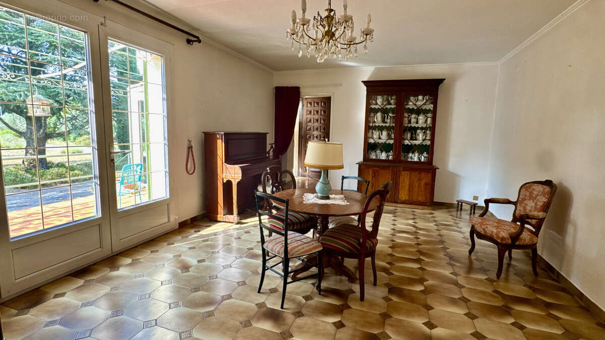 Maison à ROCHEFORT-DU-GARD