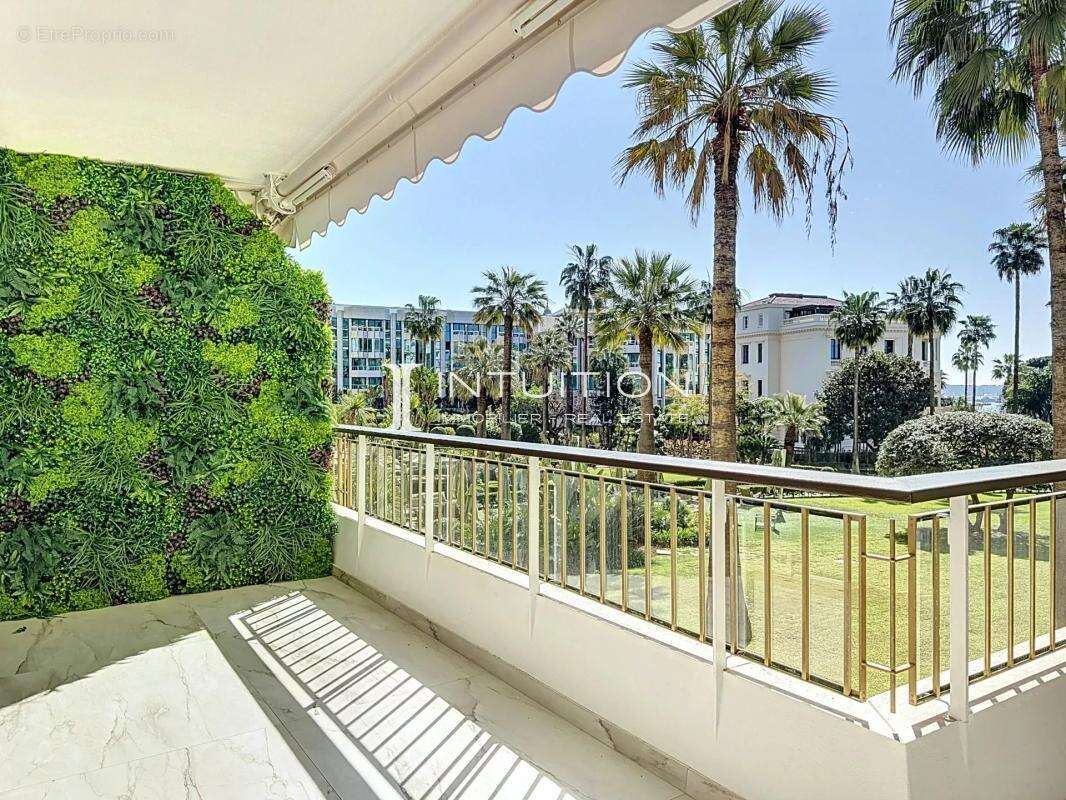 Appartement à CANNES