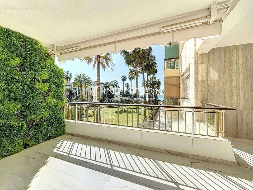 Appartement à CANNES