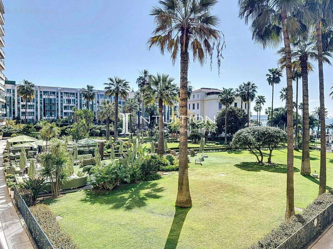 Appartement à CANNES