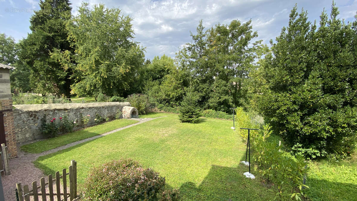 Maison à LONGNY-AU-PERCHE