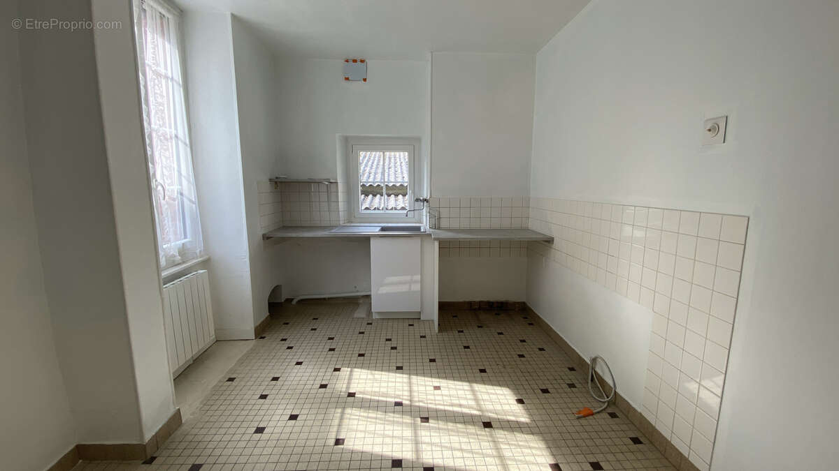 Maison à LONGNY-AU-PERCHE