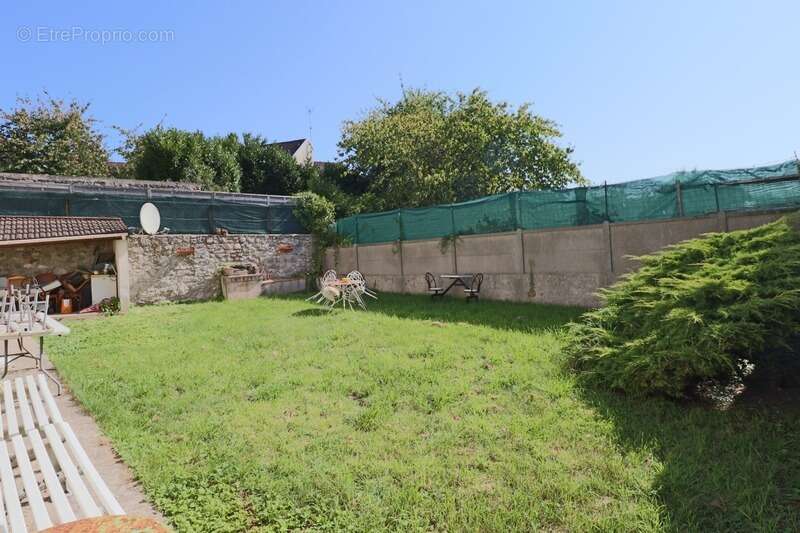 Appartement à FONTENAY-EN-PARISIS