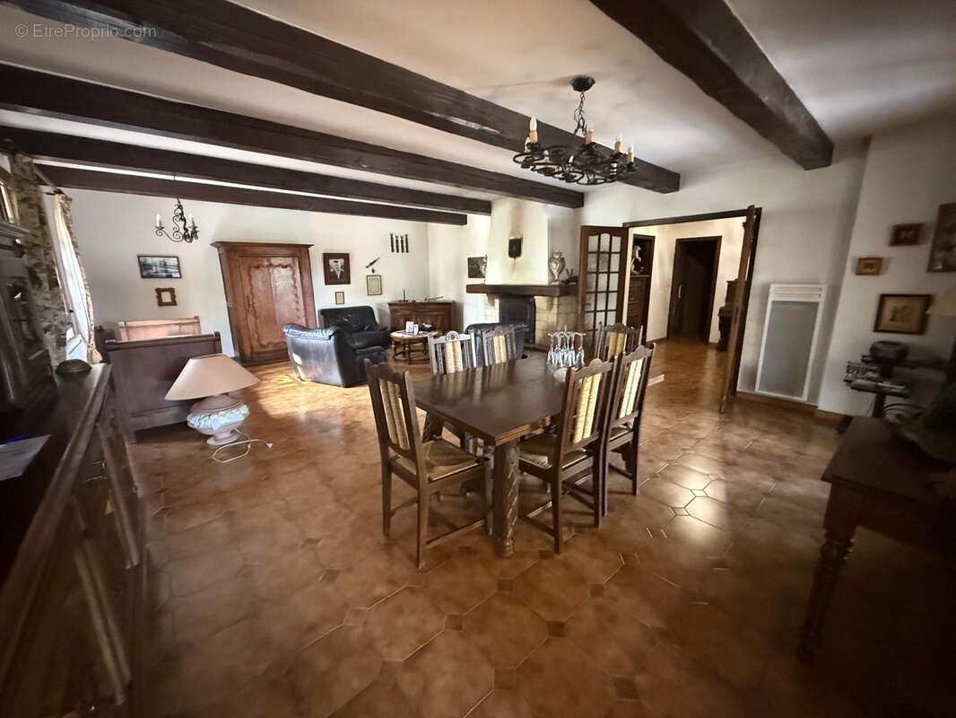 Maison à SAINT-JEAN-DE-FOS