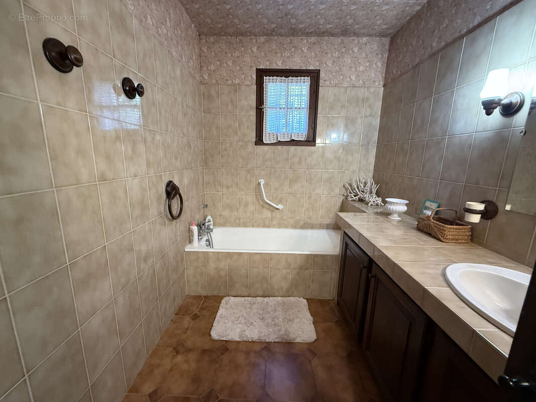 Maison à SAINT-JEAN-DE-FOS