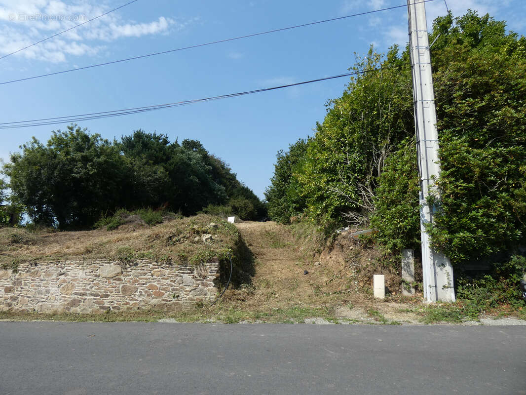 Terrain à PLOUGONVEN