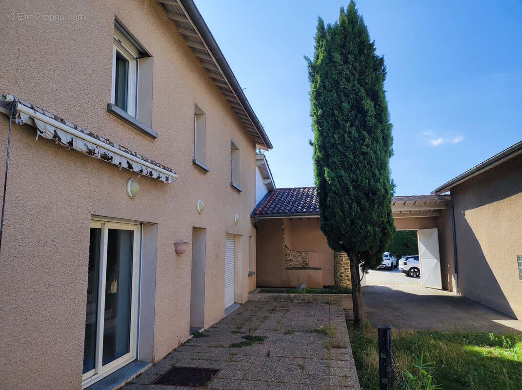 Maison à REVENTIN-VAUGRIS