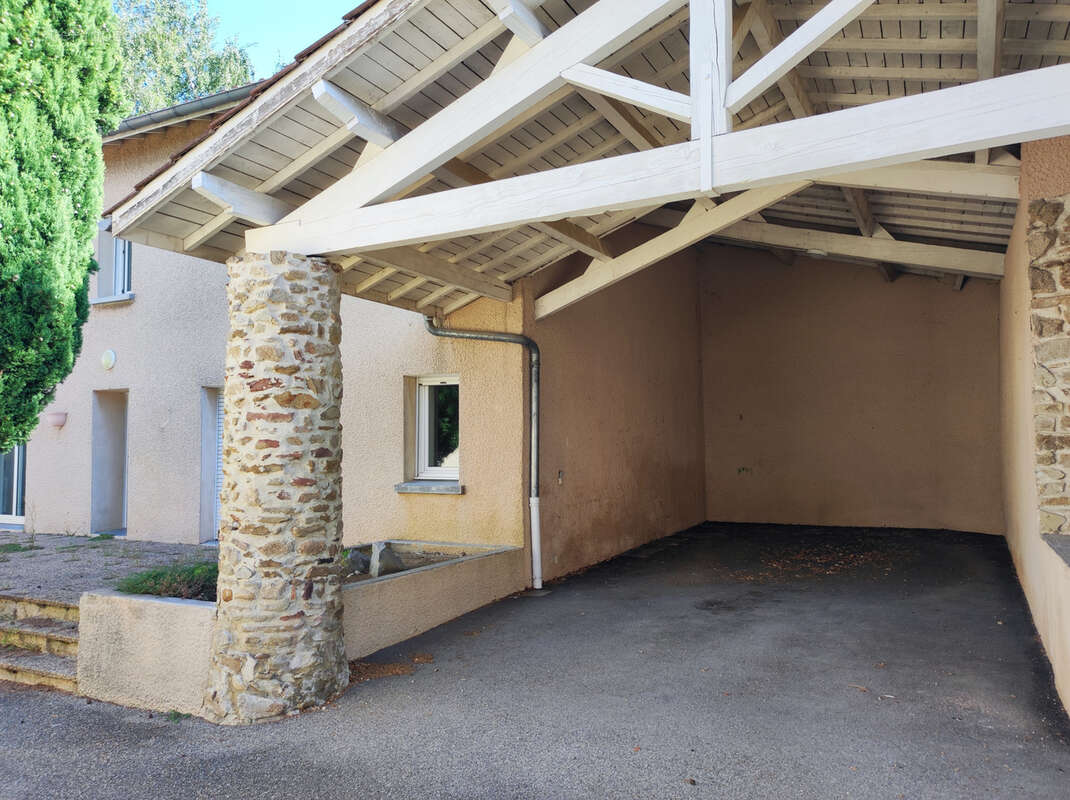 Maison à REVENTIN-VAUGRIS